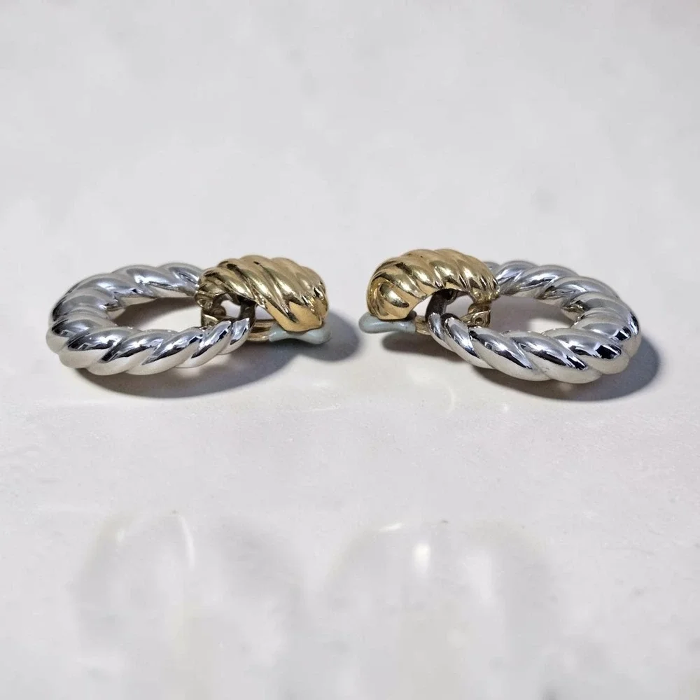 Vtg Ciner Two-Toned Twisted Rope Door Knocker Clip-On Earrings Runway Statement